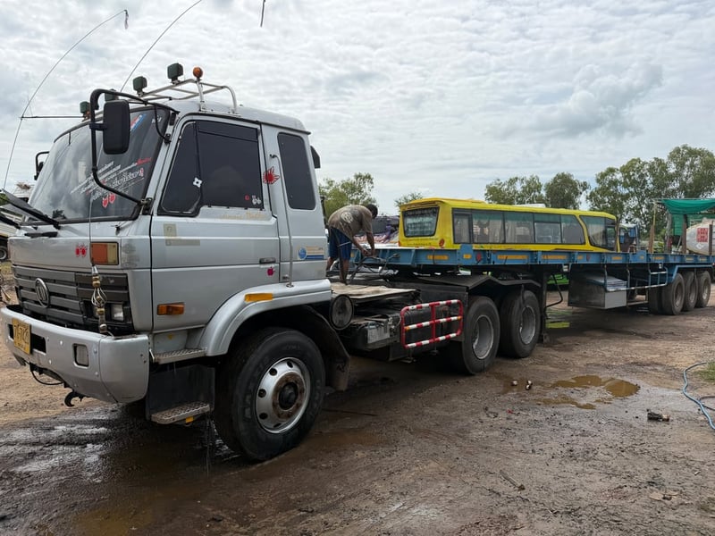 หัวลากนิสสันยูดีเครื่อง 