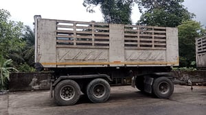 ISUZU FXZ 360แรงม้า รถบรรทุก 10ล้อ พ่วงแม่ลูก ปี2012 เลขไมล์ 29,941 กม. ISUZU FXZ 360แรงม้า รถบรรทุก 10ล้อ พ่วงแม่ลูก ปี2012 เลขไมล์ 29,941 กม.