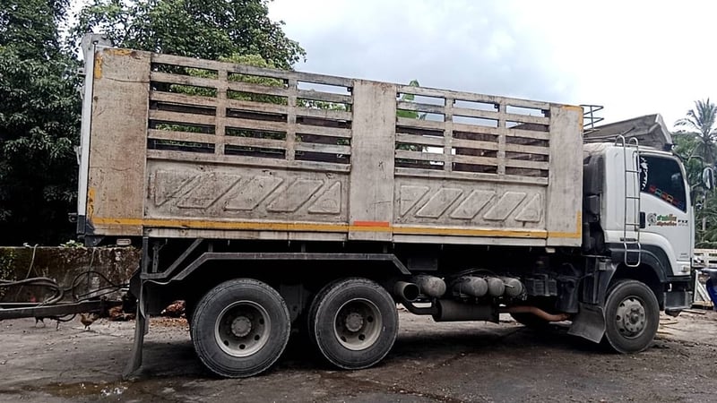 ISUZU FXZ 360แรงม้า รถบรรทุก 10ล้อ พ่วงแม่ลูก ปี2012 เลขไมล์ 29,941 กม. ISUZU FXZ 360แรงม้า รถบรรทุก 10ล้อ พ่วงแม่ลูก ปี2012 เลขไมล์ 29,941 กม.