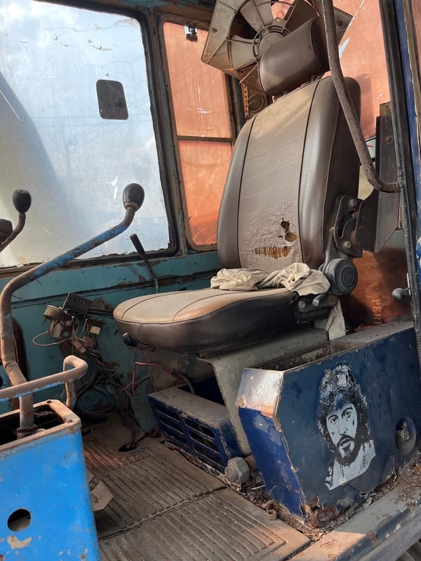 แมคโคร PC120-3 ติดมือคีบเหล็ก เครื่องดี ปั้มแรง เอวแน่น สอบถามรายละเอียดเพิ่มเติมได้ 0868449044