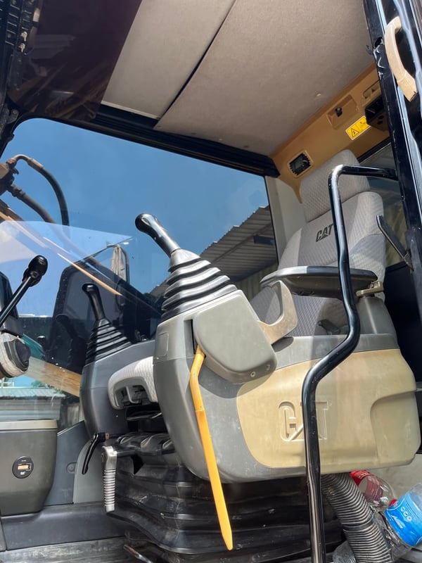 รถบ้านฝากขาย cat 320DFAL1XXXX มีไลน์หัวเจาะ ใช้งาน 10259 ชั่วโมง เล่มทะเบียน 0868449044 รถบ้านฝากขาย cat 320DFAL1XXXX มีไลน์หัวเจาะ ใช้งาน 10259 ชั่วโมง เล่มทะเบียน 0868449044
