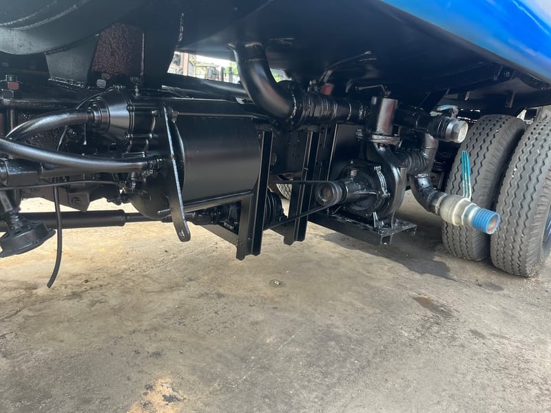 HINO FC 150แรงม้า รถบรรทุก 6ล้อ บรรทุกน้ำ ปี1997 เลขไมล์น้อยกว่า 500,000 กม.