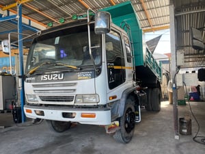 ISUZU FTR 195แรงม้า รถบรรทุก 6ล้อ ดั้มพ์ ปี2001 ISUZU FTR 195แรงม้า รถบรรทุก 6ล้อ ดั้มพ์ ปี2001