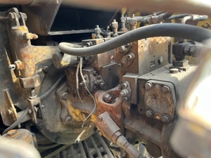 แมคโคร PC120-3 ติดมือคีบเหล็ก เครื่องดี ปั้มแรง เอวแน่น สอบถามรายละเอียดเพิ่มเติมได้ 0868449044