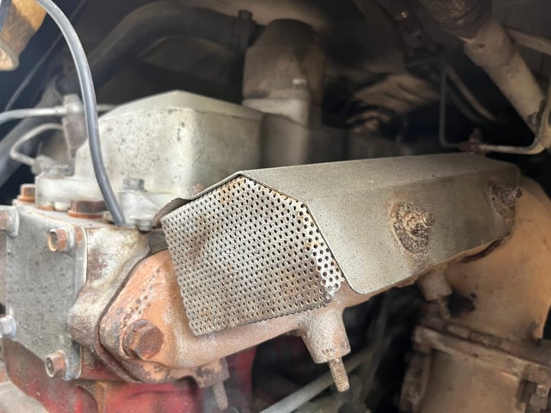 HINO FM227  บรรทุกน้ำ 15000 ลิตร  โทร 0868449044