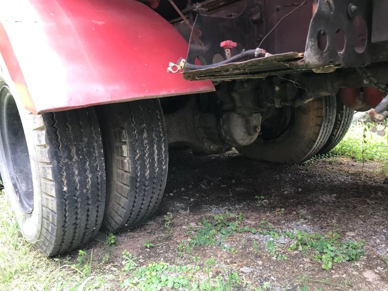 ขายรถนำ้มัน FM176 คือ.EH700 เกียร์ธรรมดา สโลว์ 2 เพลา ถัง 15,000 ลิตร เอกสารประมูล ขายรถนำ้มัน FM176 คือ.EH700 เกียร์ธรรมดา สโลว์ 2 เพลา ถัง 15,000 ลิตร เอกสารประมูล