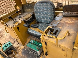 D5H สวยเดิมใช้น้อย เล่มทะเบียน 0868449044 D5H สวยเดิมใช้น้อย เล่มทะเบียน 0868449044