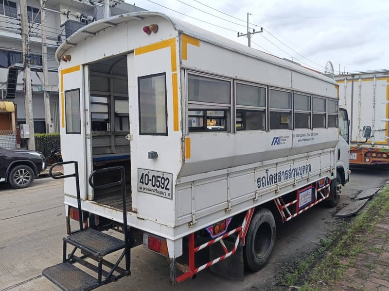 รถโดยสารสวยเดิม วิ่งน้อย เครื่อง  130 แรง จดทะเบียนปี 55 