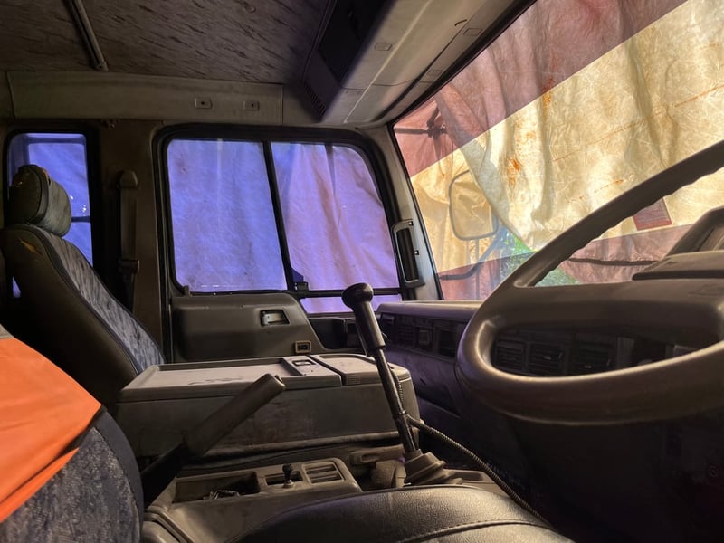 HINO FM227  บรรทุกน้ำ 15000 ลิตร  โทร 0868449044