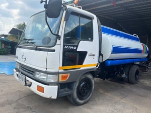 HINO FC 150แรงม้า รถบรรทุก 6ล้อ บรรทุกน้ำ ปี1997 เลขไมล์น้อยกว่า 500,000 กม.