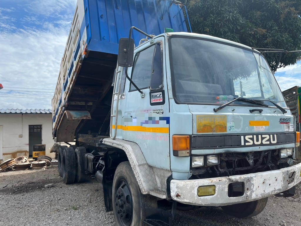 240 ตัว K เกียร์อีตัน 2 เพลา เครื่องดี คัสาีสวย เล่มทะเบียนพร้อม 240 ตัว K เกียร์อีตัน 2 เพลา เครื่องดี คัสาีสวย เล่มทะเบียนพร้อม