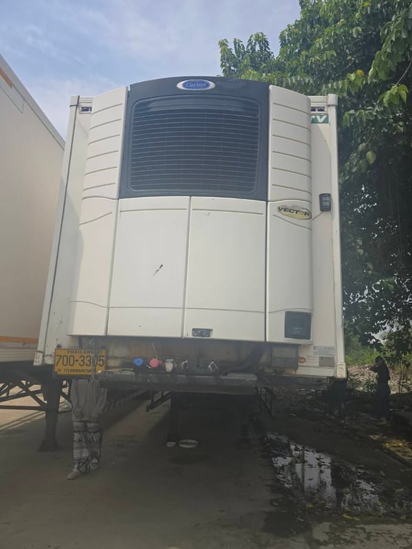 หางตู้เย็น อู่ ชอทวี สวยพร้อมใช้ โทร.0868449044