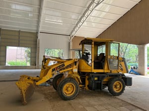 รถตัก 0.5 คิว ชั่วโมงน้อย พร้อมใช้งาน สอบถามรายละเอียดเพิ่มเติมได้ 0868449044