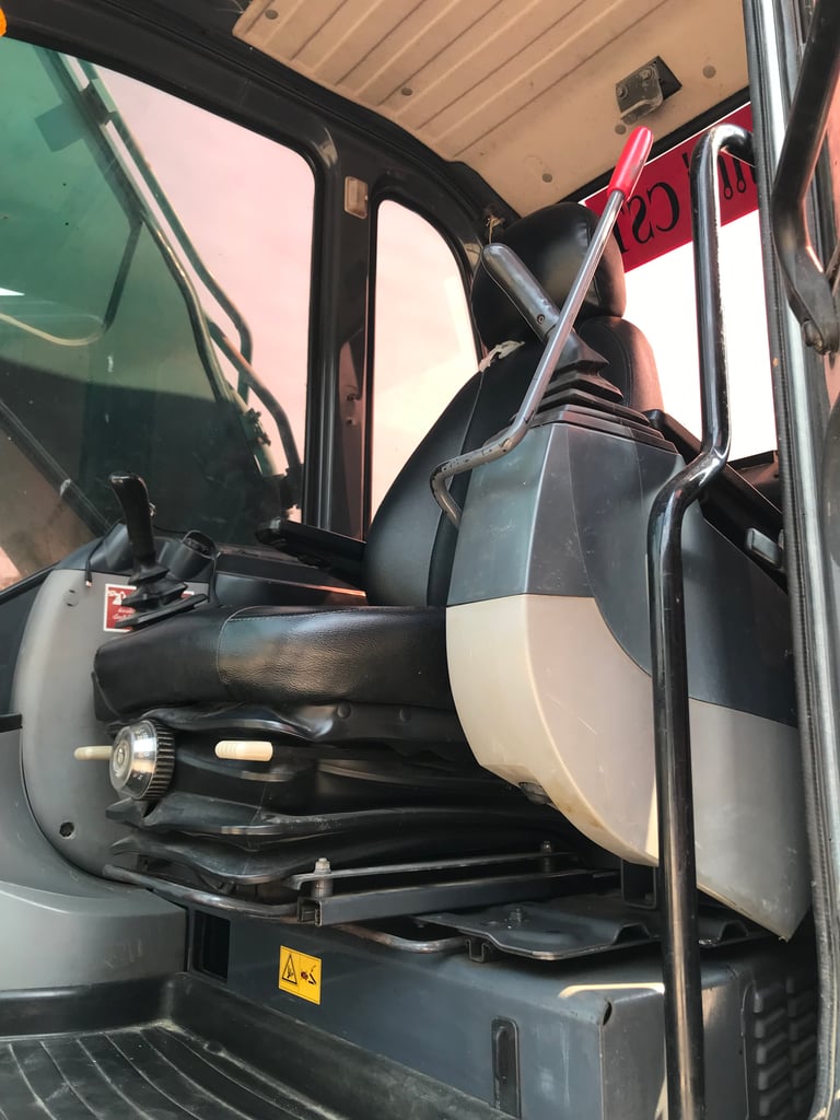 ฝากขาย sk200-8 เฟลมถาด เล่มทะเบียนพร้อม 0868449044