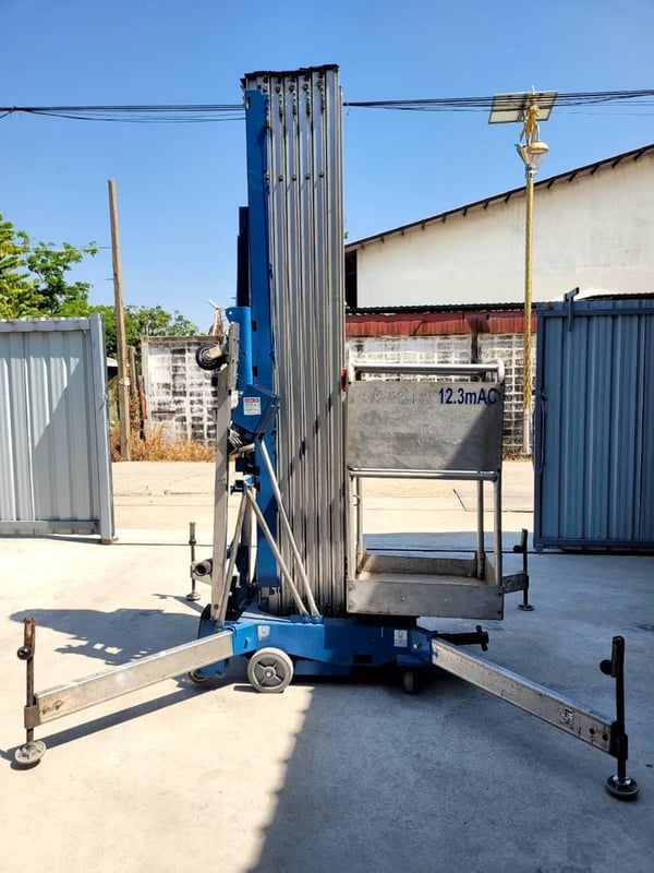 กระเช้าไฟฟ้า ยกได้ 12.3 เมตร รับนำ้หนักได้ 120 กก 0868449044