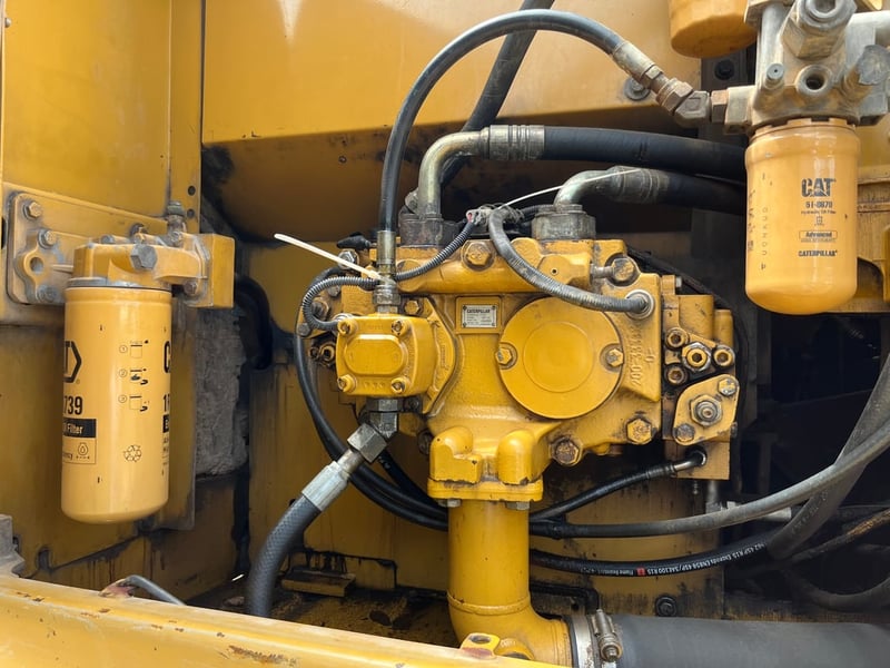 Cat320D ค.6 สูบ เครื่องดี ปั้มแรง ช่วงล่างเต็ม เล่มทะเบียน สอบถามรายละเอียดเพิ่มเติมได้ 0868449044