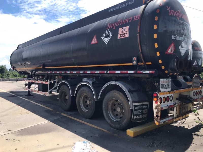 หางยางมะตอย 3 เพลา อู่สุธี เล่มทะเบียนพร้อม 0868449044 หางยางมะตอย 3 เพลา อู่สุธี เล่มทะเบียนพร้อม 0868449044