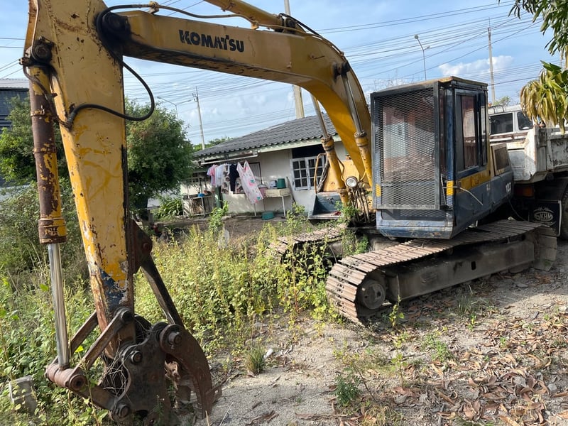 แมคโคร PC120-3 ติดมือคีบเหล็ก เครื่องดี ปั้มแรง เอวแน่น สอบถามรายละเอียดเพิ่มเติมได้ 0868449044