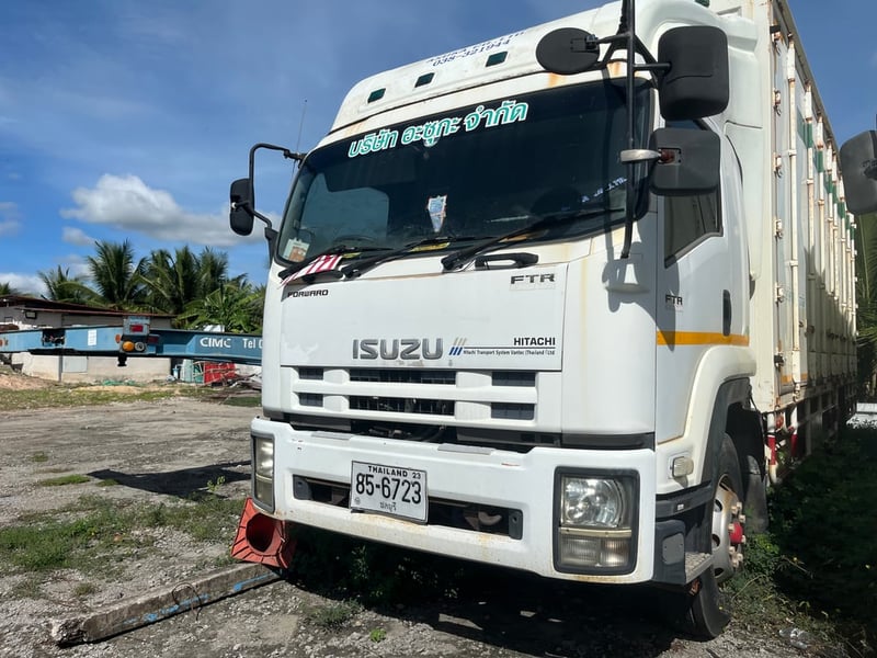 ISUZU FTR 240แรงม้า รถบรรทุก 6ล้อ ตู้แห้ง ปี2012