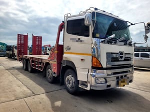 Hino S700 สะพานไฮดรอลิก เล่มทะเบียนพร้อม 0868449044 Hino S700 สะพานไฮดรอลิก เล่มทะเบียนพร้อม 0868449044