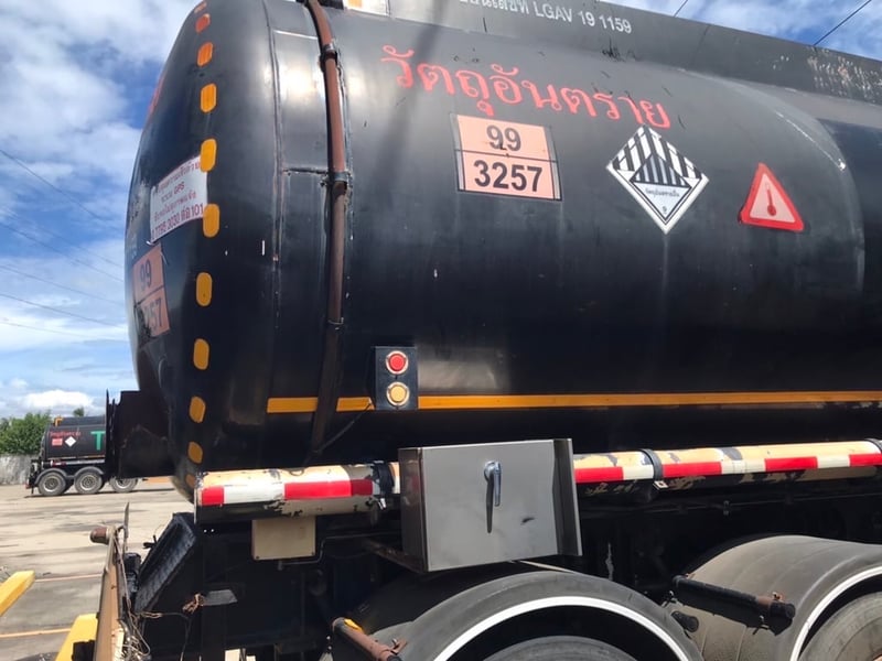 หางยางมะตอย 3 เพลา อู่สุธี เล่มทะเบียนพร้อม 0868449044 หางยางมะตอย 3 เพลา อู่สุธี เล่มทะเบียนพร้อม 0868449044