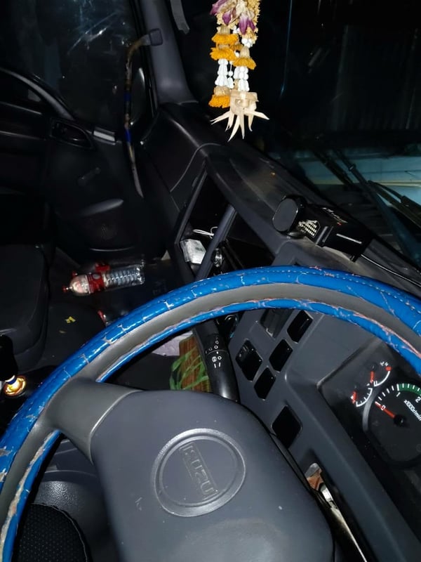 ISUZU FVM 240แรงม้า รถบรรทุก 10ล้อ ดั้มพ์ ปี2013โทรมา 0868449044