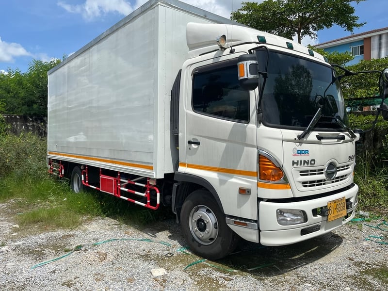 HINO FC 145แรงม้า รถบรรทุก 6ล้อ ตู้แห้ง ปี2014
