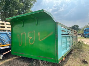 กระบะดั้ม คัสสีเทียน 84 เซนติเมตร  ขนาด 6.1x2.5x1.3 เมตร  พื้นสวย  ไม่มีกระบอกดั้ม โทร 0868449044