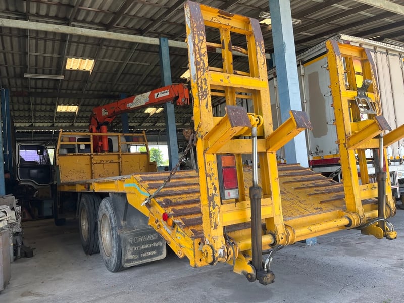 ISUZU FXZ 270 แรงม้า ติดเครน ทาดาโน่ 5 ตัน 3 ปอก พื้น 6 เมตร เล่มทะเบียนพร้อม