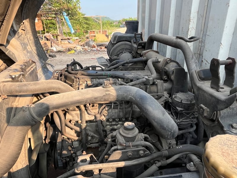 ISUZU FRR 175แรงม้า รถบรรทุก 6ล้อ ตู้แห้ง ปี2014 เลขไมล์น้อยกว่า 500,000 กม.