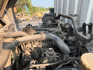 ISUZU FRR 175แรงม้า รถบรรทุก 6ล้อ ตู้แห้ง ปี2014 เลขไมล์น้อยกว่า 500,000 กม.