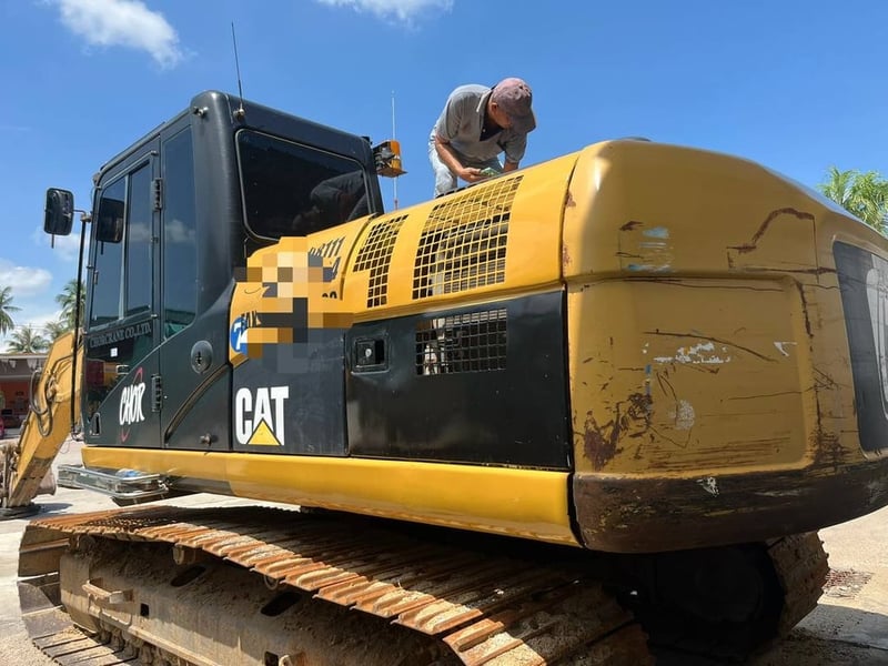 รถบ้านฝากขาย cat 320DFAL1XXXX มีไลน์หัวเจาะ ใช้งาน  10259 ชั่วโมง เล่มทะเบียน 0868449044