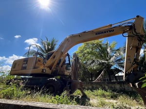 แมคโคร ล้อยาง pw 160-7k ใช้งานน้อย สวยเดิม โทร 0868449044