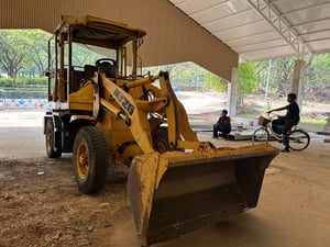 รถตัก 0.5 คิว ชั่วโมงน้อย พร้อมใช้งาน สอบถามรายละเอียดเพิ่มเติมได้ 0868449044