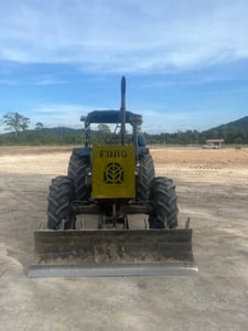 ขาย AT6610. ดันหน้า ผาน7 เล่นทะเบียน ราคา 540,000 บาท โทร 0822134217