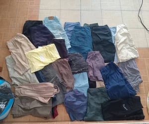 กางเกงขาสั้นหญิงชายคละกันค่ะ รวมๆแล้วประมาณ 30 ตัวบวกลบนิดหน่อย เหมาๆ 300 มารับได้เลยจ้าแพคส่งเพิ่ม 50 นะคะ กางเกงขาสั้นหญิงชายคละกันค่ะ รวมๆแล้วประมาณ 30 ตัวบวกลบนิดหน่อย เหมาๆ 300 มารับได้เลยจ้าแพคส่งเพิ่ม 50 นะคะ