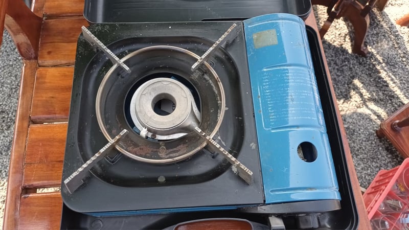 เตาแก๊สปิคนิคแบบพกพา NIKKO รุ่นGS161มือสอง สภาพดีครับ น้ำหนักเบา 1.8 กก. เท่านั้น พกพาง่ายสะดวก