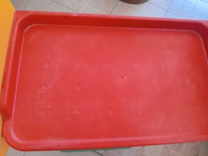 ชั้นวางรองเท้า ใส่ของใช้ ใส่ของเล่นของเด็กๆได้หมดค่ะ รูปยีราฟ ขนาด23×34สูง 7ซม. งายดีพลาสติกดี สีสวยสดใส ถอดประกอบได้นะคะ  ใช้ตั้งแต่ลูกสาวเด็ก ตอนนี้โตแล้ว ส่งต่อ 390 ส่งให้ฟรีค่ะ