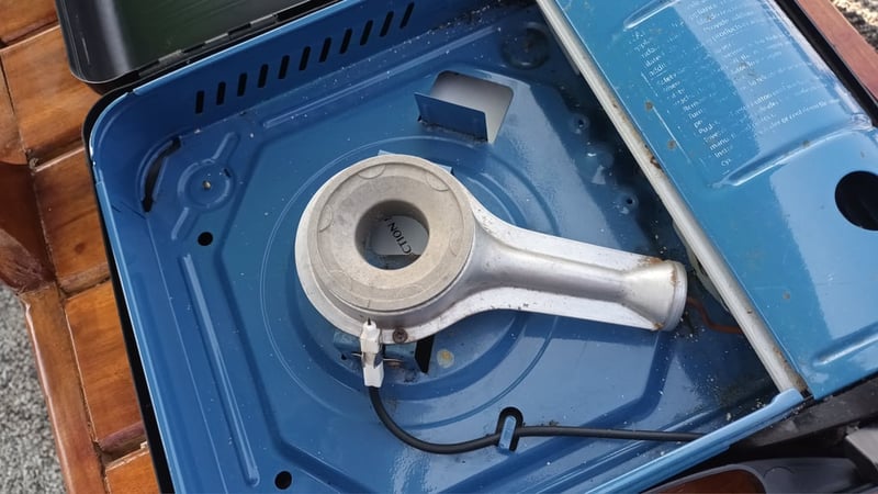 เตาแก๊สปิคนิคแบบพกพา NIKKO รุ่นGS161มือสอง สภาพดีครับ น้ำหนักเบา 1.8 กก. เท่านั้น พกพาง่ายสะดวก