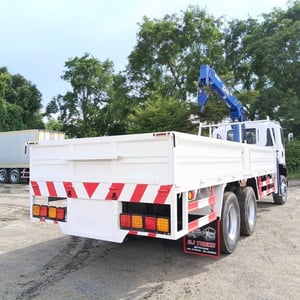 ISUZU FVM 240แรงม้า รถบรรทุก 10ล้อ กระบะเหล็กติดเครน ปี2022