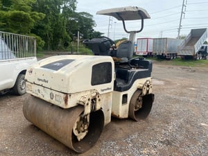 ขายรถบด ยี่ห้ออีเกิ้ลโซแลนด์ 3ตัน