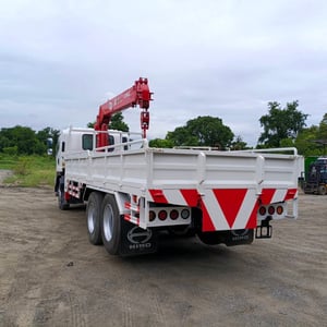 ISUZU FTR รถบรรทุก 10ล้อ กระบะเหล็กติดเครน ปี2013