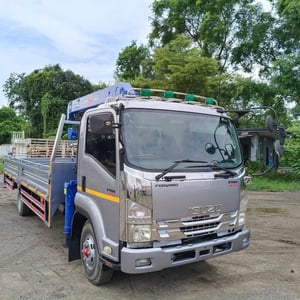 ขายรถหกล้อเครน 3ตัน ปี57 พร้อมใช้งาน