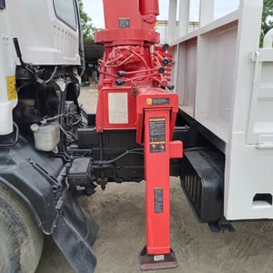 ISUZU FTR รถบรรทุก 10ล้อ กระบะเหล็กติดเครน ปี2013