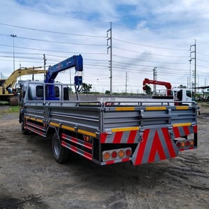 ขายรถหกล้อเครน 3ตัน ปี57 พร้อมใช้งาน