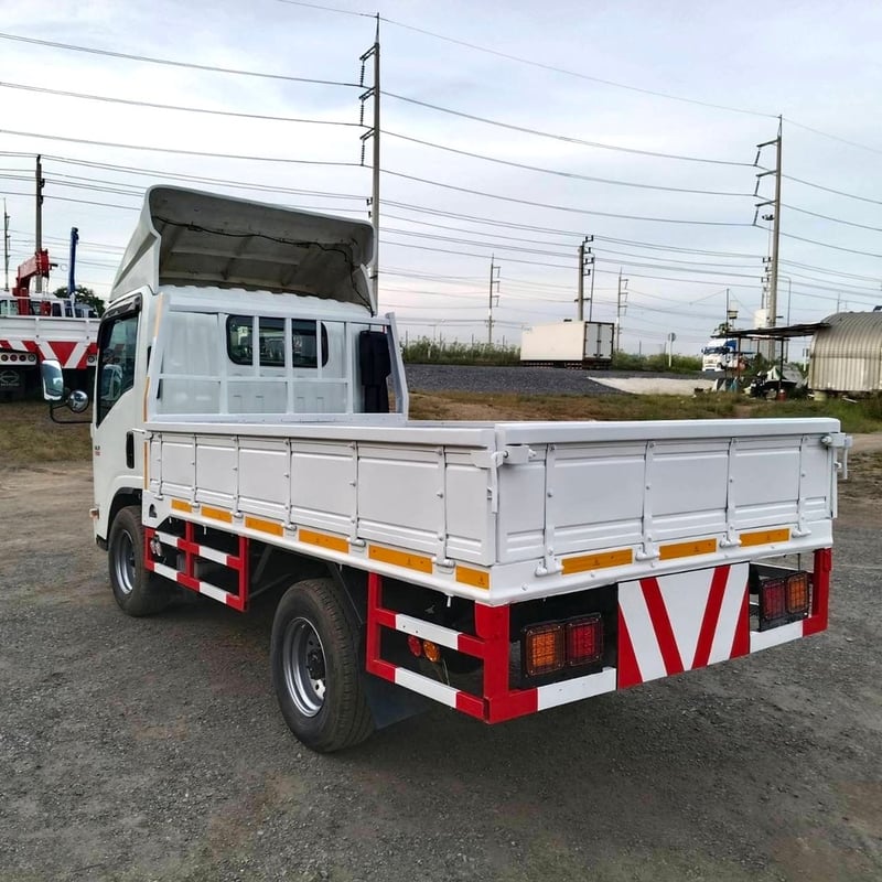 ISUZU NLR รถบรรทุก 4ล้อ กระบะเหล็ก ปี2020 เลขไมล์น้อยกว่า 100,000 กม. ISUZU NLR รถบรรทุก 4ล้อ กระบะเหล็ก ปี2020 เลขไมล์น้อยกว่า 100,000 กม.