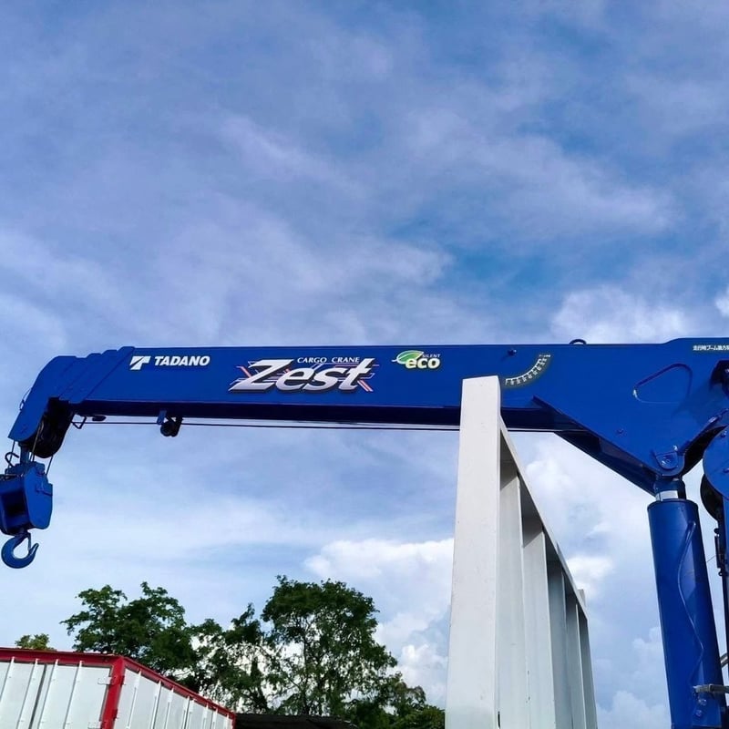 ISUZU FVM 240แรงม้า รถบรรทุก 10ล้อ กระบะเหล็กติดเครน ปี2022