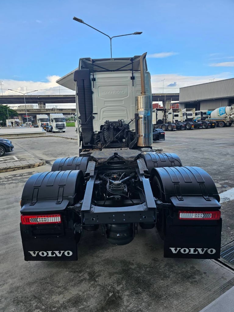 ขายรถบรรทุกหัวลาก FH 440 แรง ปี 2563 สภาพสวยมาก