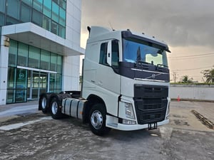 รถบรรทุกหัวลาก FH 440 แรง ปี 2563 สภาพสวยมาก รถบรรทุกหัวลาก FH 440 แรง ปี 2563 สภาพสวยมาก