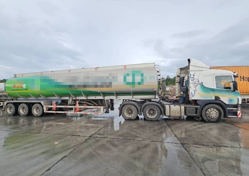 ขายหัวลาก SCANIA P410 + หางแท็งก์ FOCAL TANKER ปี 2559 ขายหัวลาก SCANIA P410 + หางแท็งก์ FOCAL TANKER ปี 2559